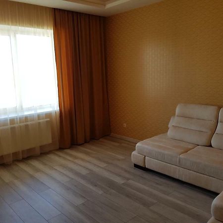 New Apartment On Parkovaya Chornomorsk Exterior photo
