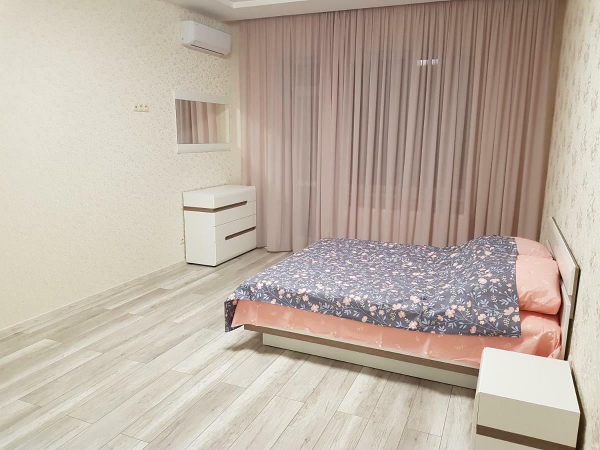 New Apartment On Parkovaya Chornomorsk Exterior photo